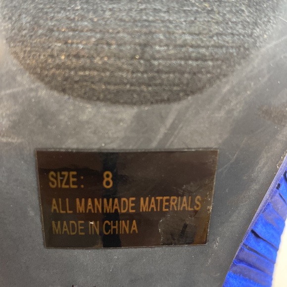 Qupid Silk Platform Heels - Picture 8 of 10